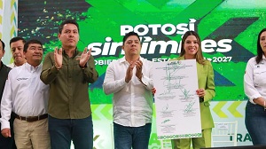 Ricardo Gallardo brindará  becas educativas a hijas e hijos de loos trabajadores