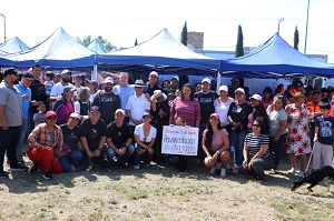Domingo de Pilas llegó a la colonia La Gloria con limpieza, alumbrado y servicios de salud