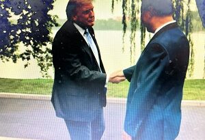Trump se reúne con Xi Jinping en histórica visita a China