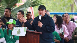 Ricardo Gallardo enchula Colonia San Ángel  
