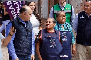 Vecinas de la General I. Martínez reconocen a Galindo por atender rezago de más de 40 años