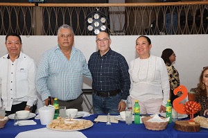Alcalde Enrique Galindo anuncia aumentos salariales y mejoras laborales para trabajadores municipales