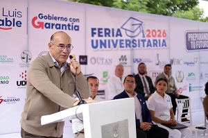 Enrique Galindo ofrece alternativas de educación universitaria a jóvenes potosinos