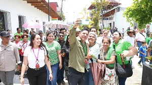 Ricardo Gallardo entrega calles y arranca construcción  de albergue animal ” Huellitas” en Xilitla