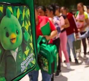 Útiles escolares llegarán a las cuatro regiones