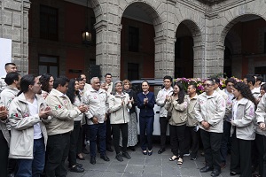 El objetivo es promover la minielectromovilidad: Presidenta Claudia Shienbaum presenta el minivehiculo Olinia Carga