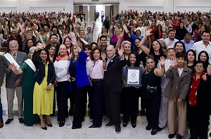 DIF Municipal felicita y reconoce a personas adultas mayores en el Día del Abuelo
