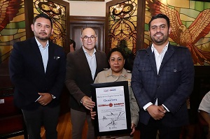 Cabildo Municipal reconoce y premia a Bomberas y Bomberos del año
