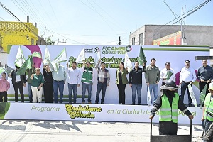 Ricardo Gallardo enchula colonia Mártires de la Revolución con mejores calles y servicios básicos