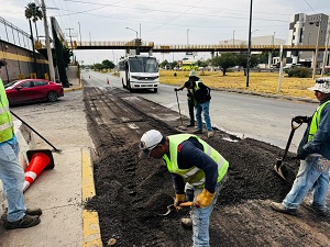 Seduvop mantiene en marcha nivelación en la lateral de la carretera 57