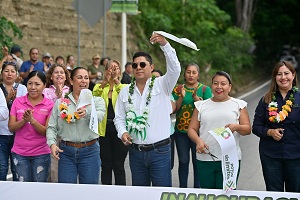 El Gobernador Ricardo Gallardo entrega Nueva Carretera y Arranque de Obra en Axtla  De Terrazas